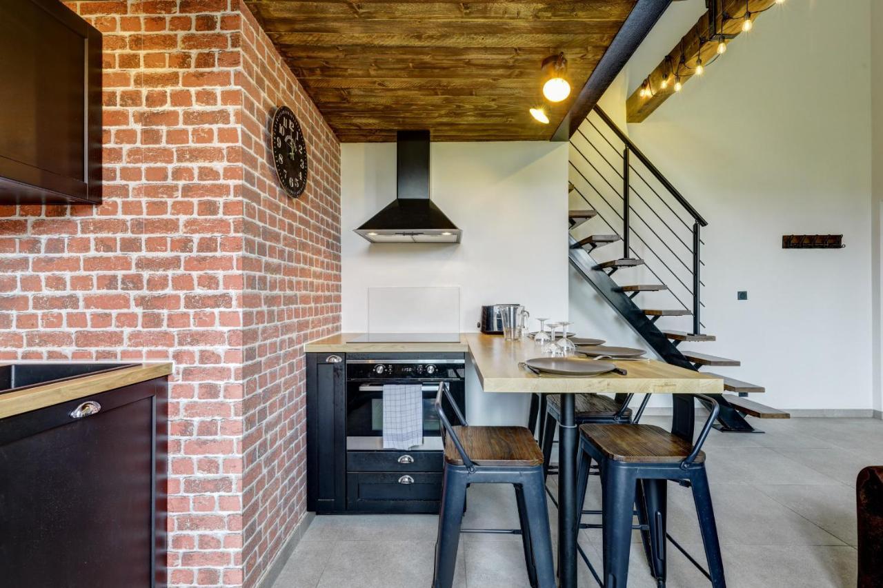 Apartment L'industrie-loft-t2-clim-parking A Proximite Pierre-Benite